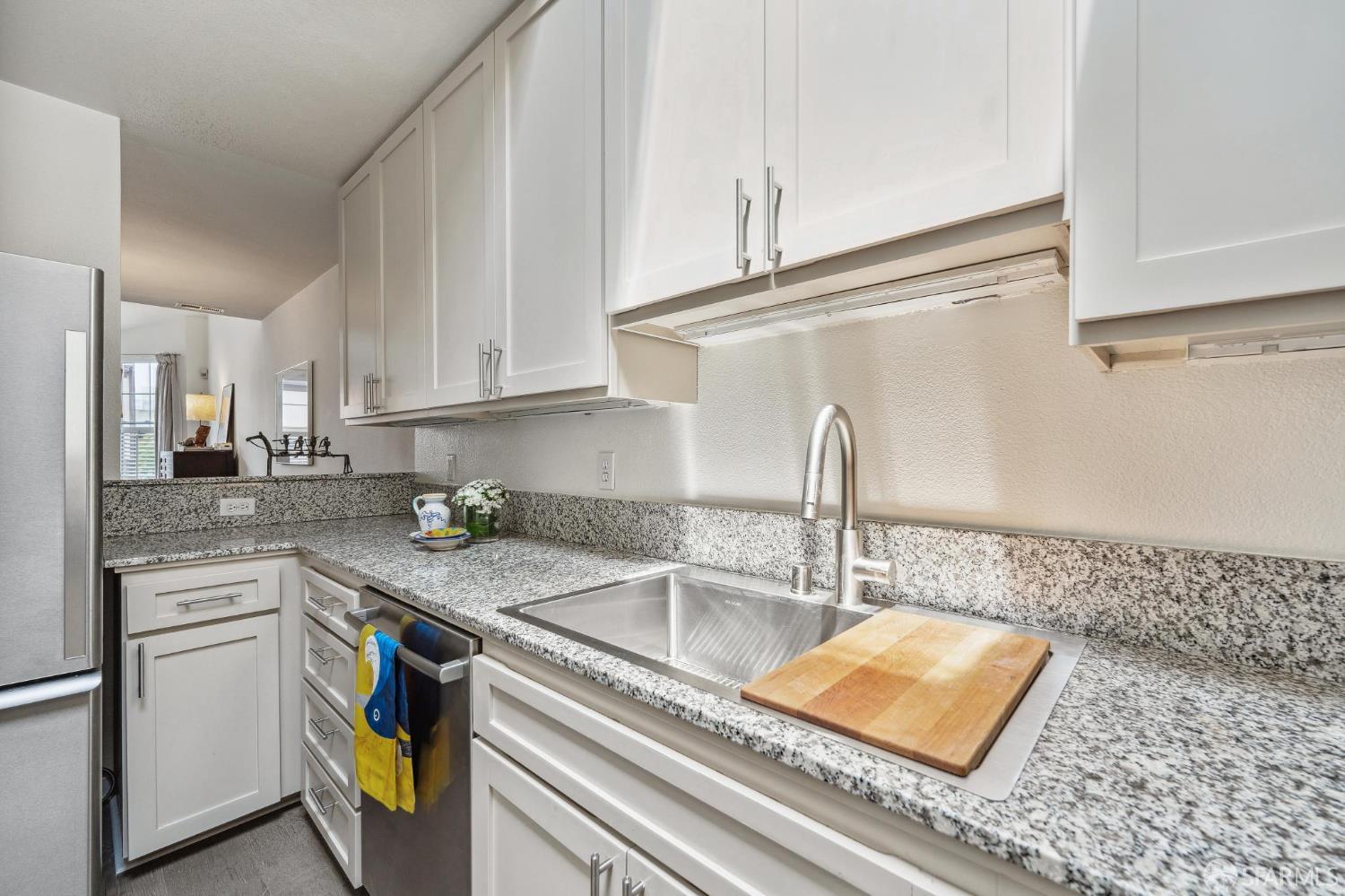 Detail Gallery Image 7 of 20 For 342 Hayes St #M,  San Francisco,  CA 94102 - 1 Beds | 1/1 Baths