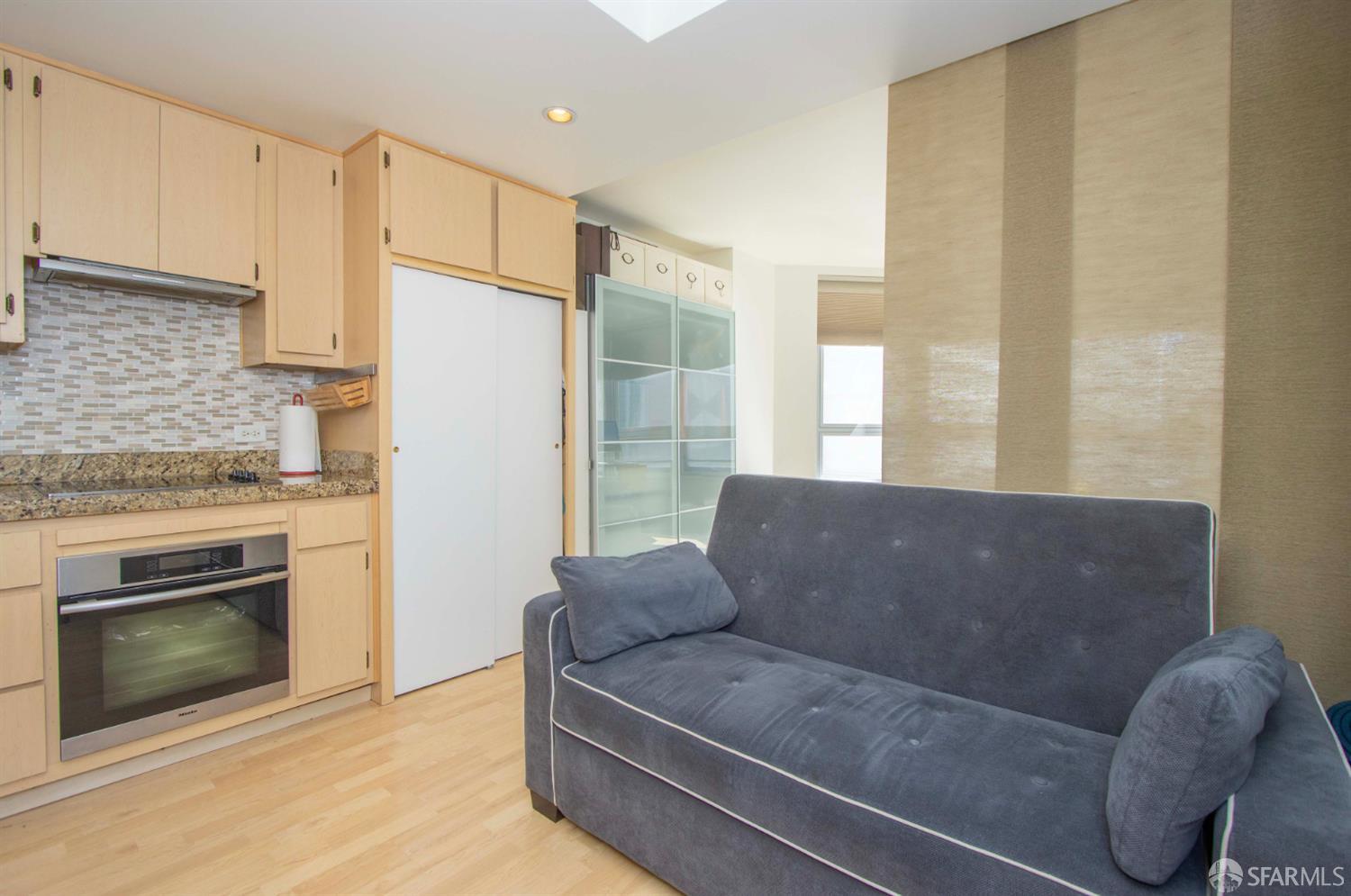 Detail Gallery Image 8 of 18 For 750 Van Ness Ave #V502,  San Francisco,  CA 94102 - 0 Beds | 1 Baths
