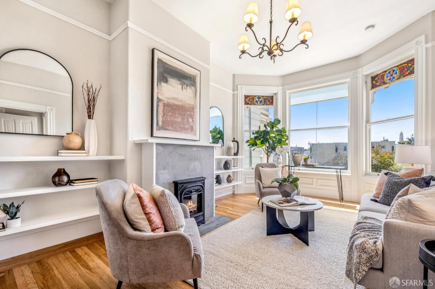 Photo #2: 425071199 Listing 