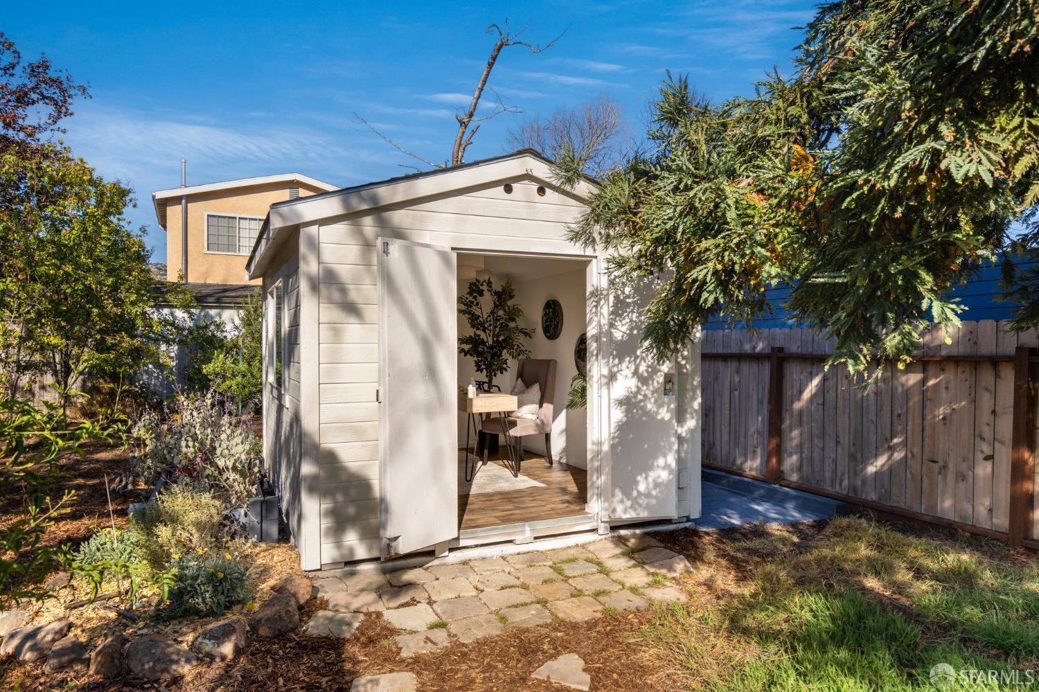 Detail Gallery Image 20 of 25 For 4126 Culver St, Oakland,  CA 94619 - 2 Beds | 1 Baths