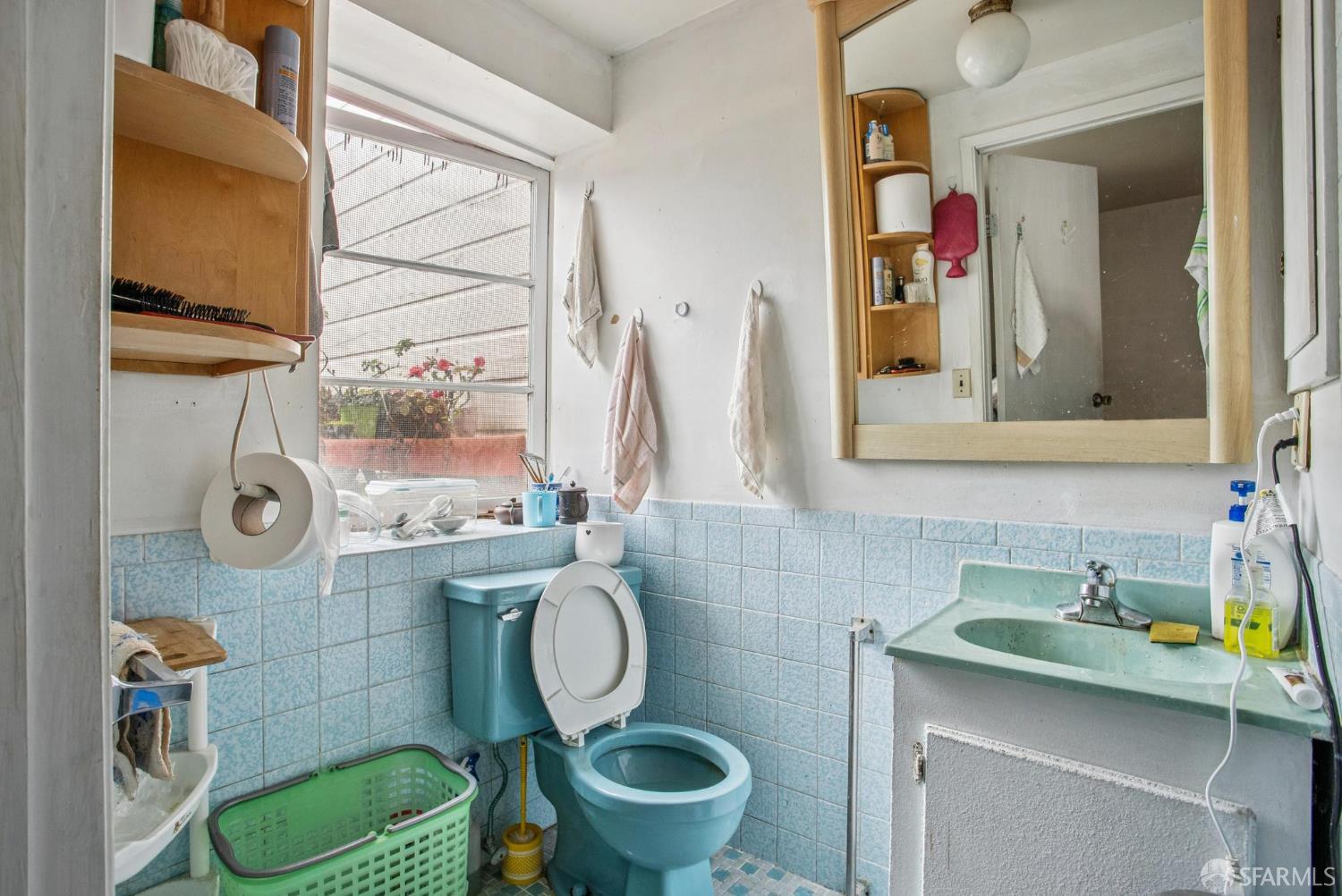 Detail Gallery Image 16 of 19 For 1532 Cabrillo St, San Francisco,  CA 94118 - 2 Beds | 1 Baths