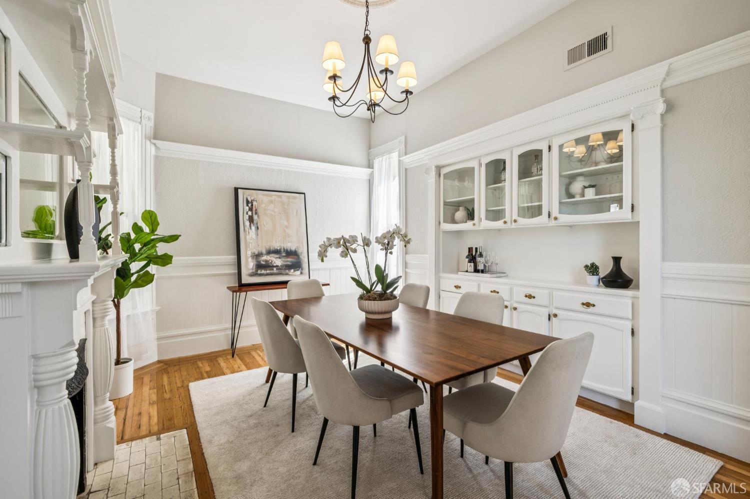 Detail Gallery Image 13 of 85 For 516 Baker St, San Francisco,  CA 94117 - 4 Beds | 2 Baths