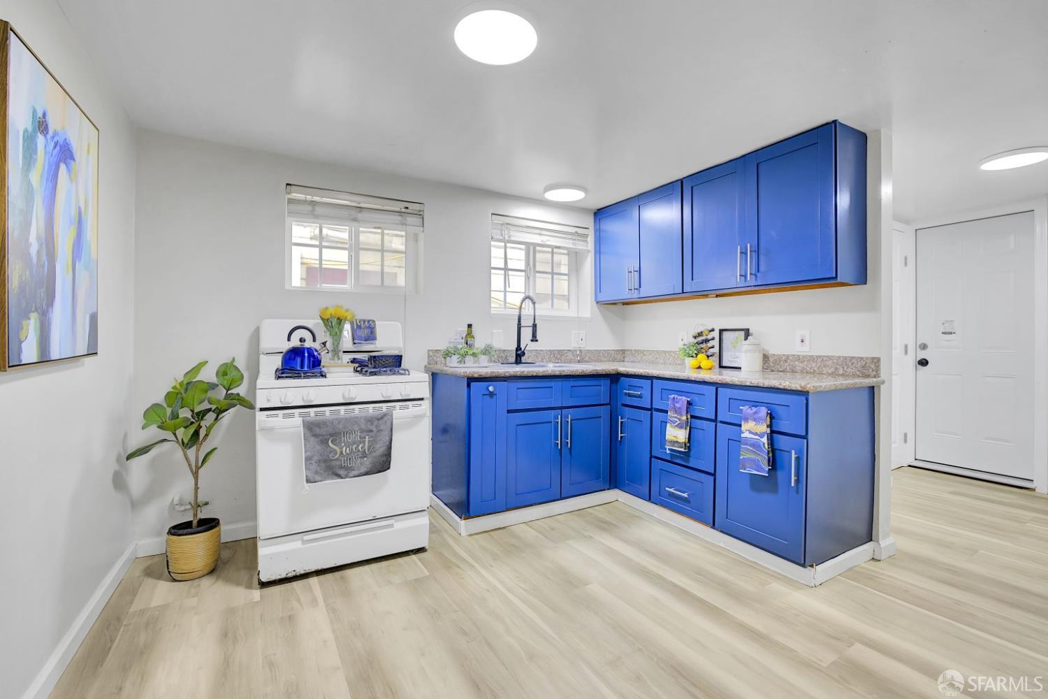 Detail Gallery Image 10 of 53 For 319 S 37th St, Richmond,  CA 94805 - 4 Beds | 2 Baths