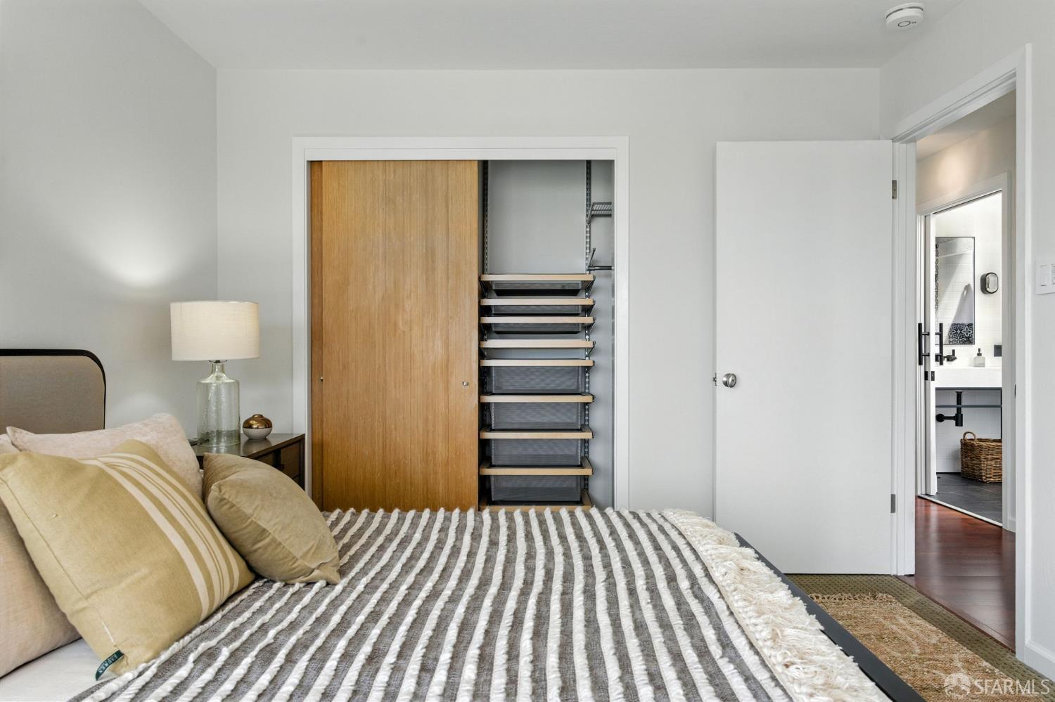 Detail Gallery Image 33 of 52 For 62 Danvers St, San Francisco,  CA 94114 - 2 Beds | 1 Baths