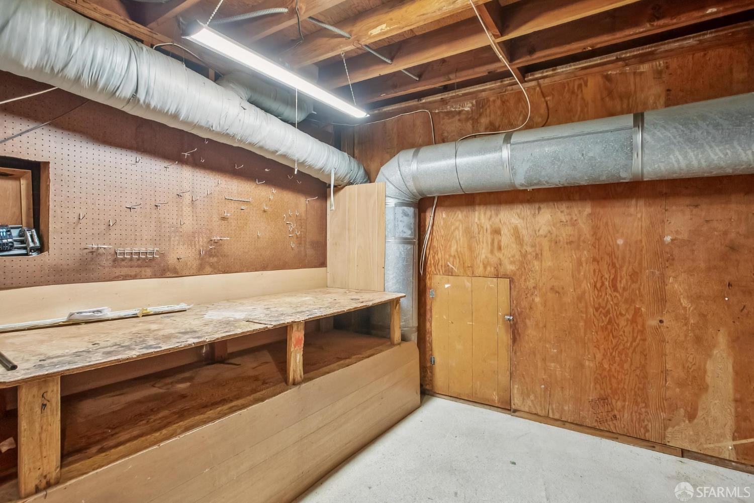 Detail Gallery Image 95 of 98 For 19 Gateview Ct, San Francisco,  CA 94116 - 4 Beds | 2/1 Baths