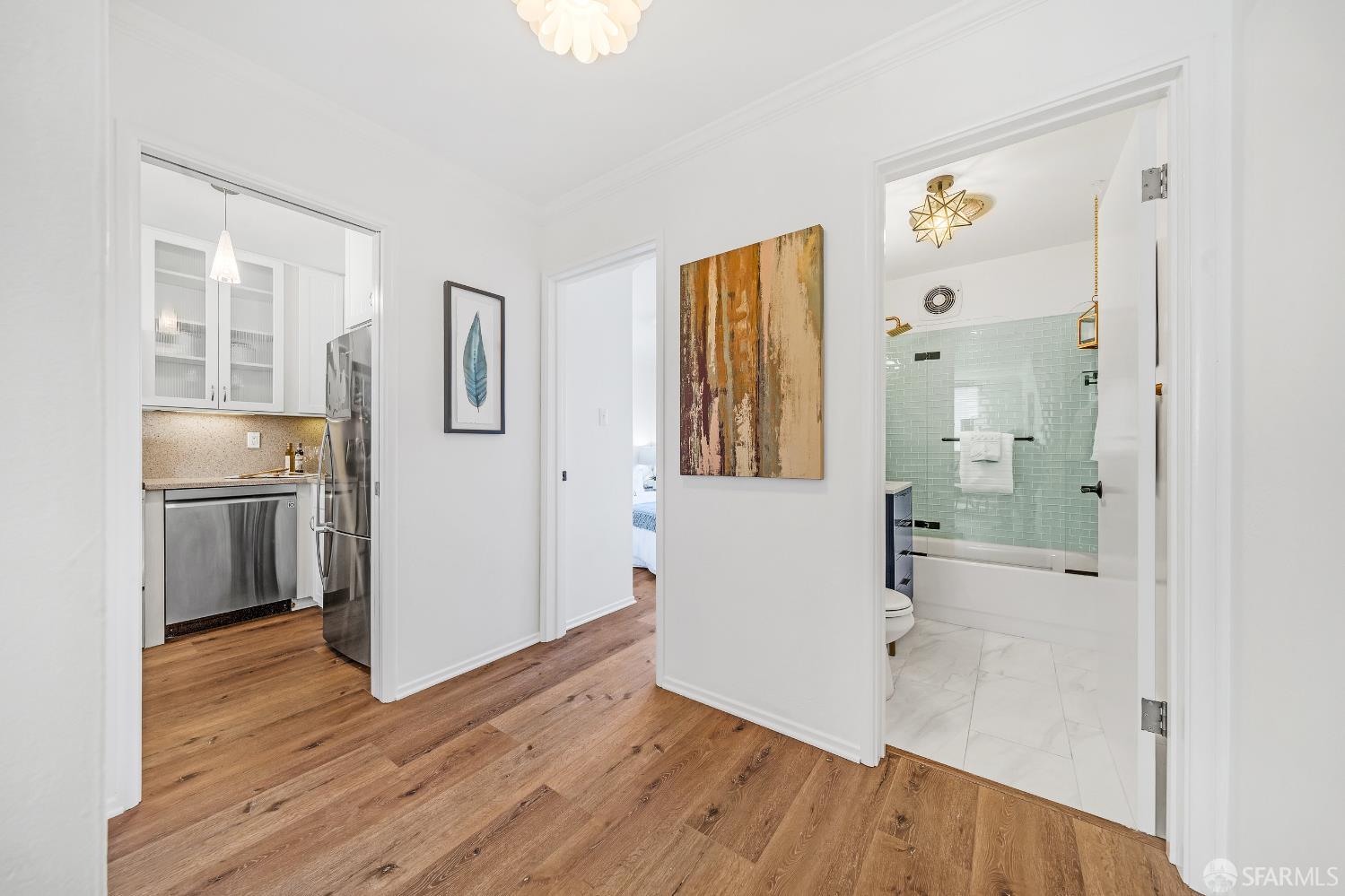 Detail Gallery Image 6 of 28 For 439 Greenwich St #9,  San Francisco,  CA 94133 - 1 Beds | 1 Baths