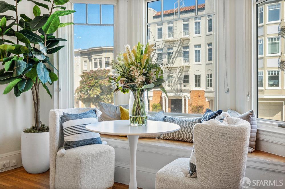 Photo #4: 425071171 Listing 