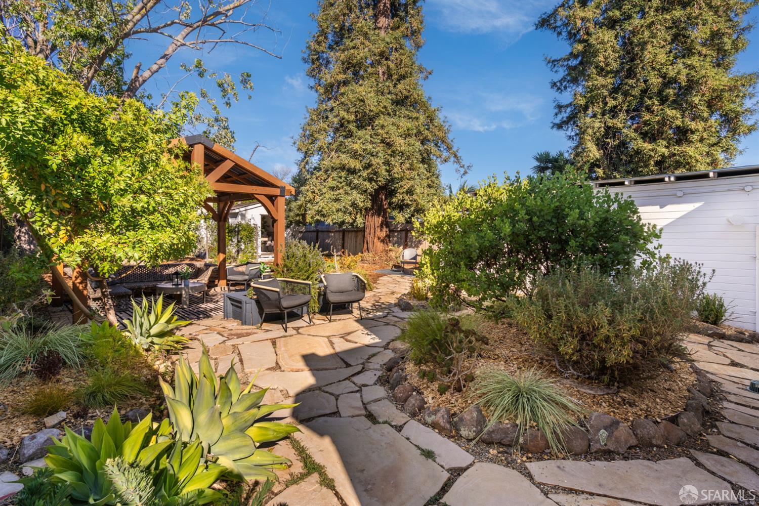 Detail Gallery Image 16 of 25 For 4126 Culver St, Oakland,  CA 94619 - 2 Beds | 1 Baths