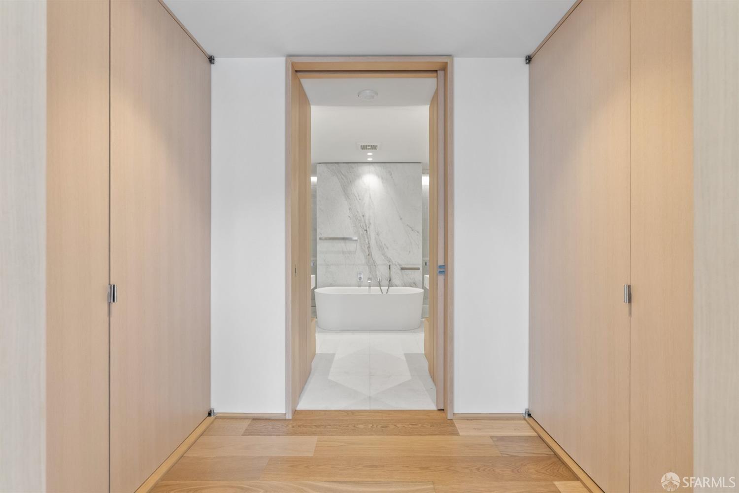 Detail Gallery Image 20 of 50 For 1 Steuart Ln #1903,  San Francisco,  CA 94105 - 3 Beds | 3 Baths