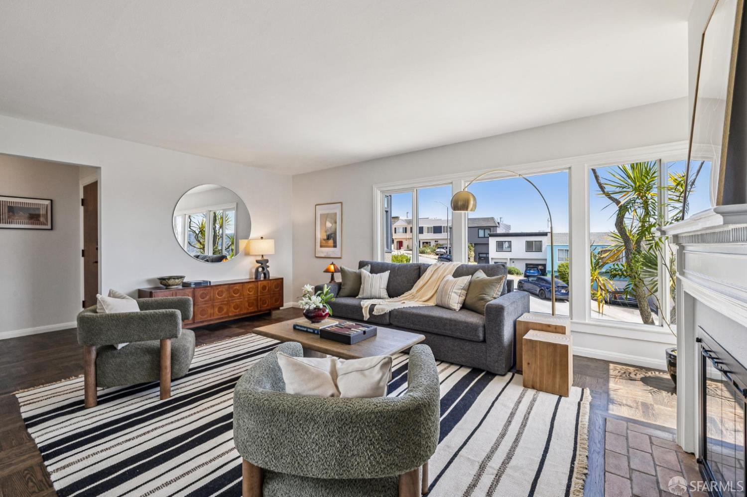 Detail Gallery Image 2 of 55 For 672 Teresita Blvd, San Francisco,  CA 94127 - 2 Beds | 1/1 Baths