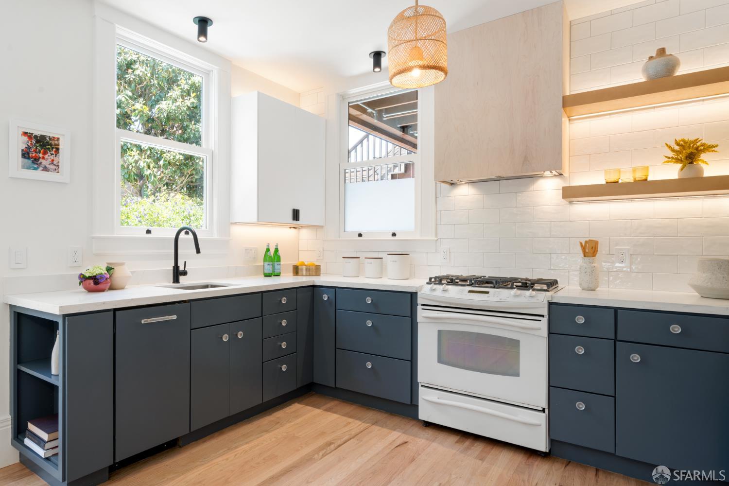 Photo #5: 425071305 Listing 