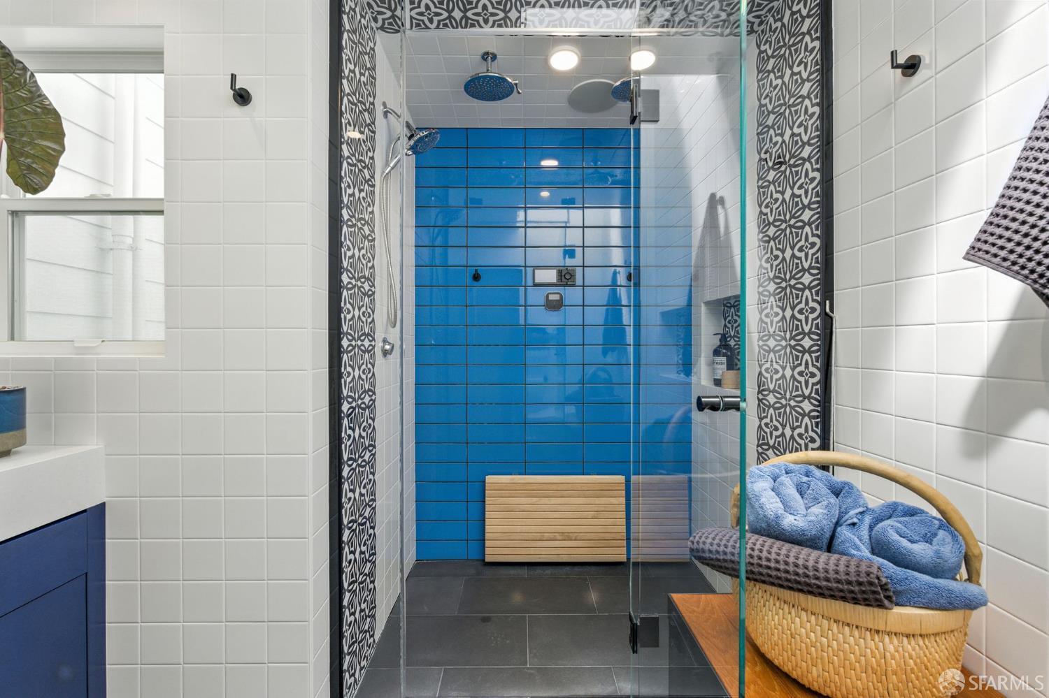Detail Gallery Image 25 of 52 For 62 Danvers St, San Francisco,  CA 94114 - 2 Beds | 1 Baths