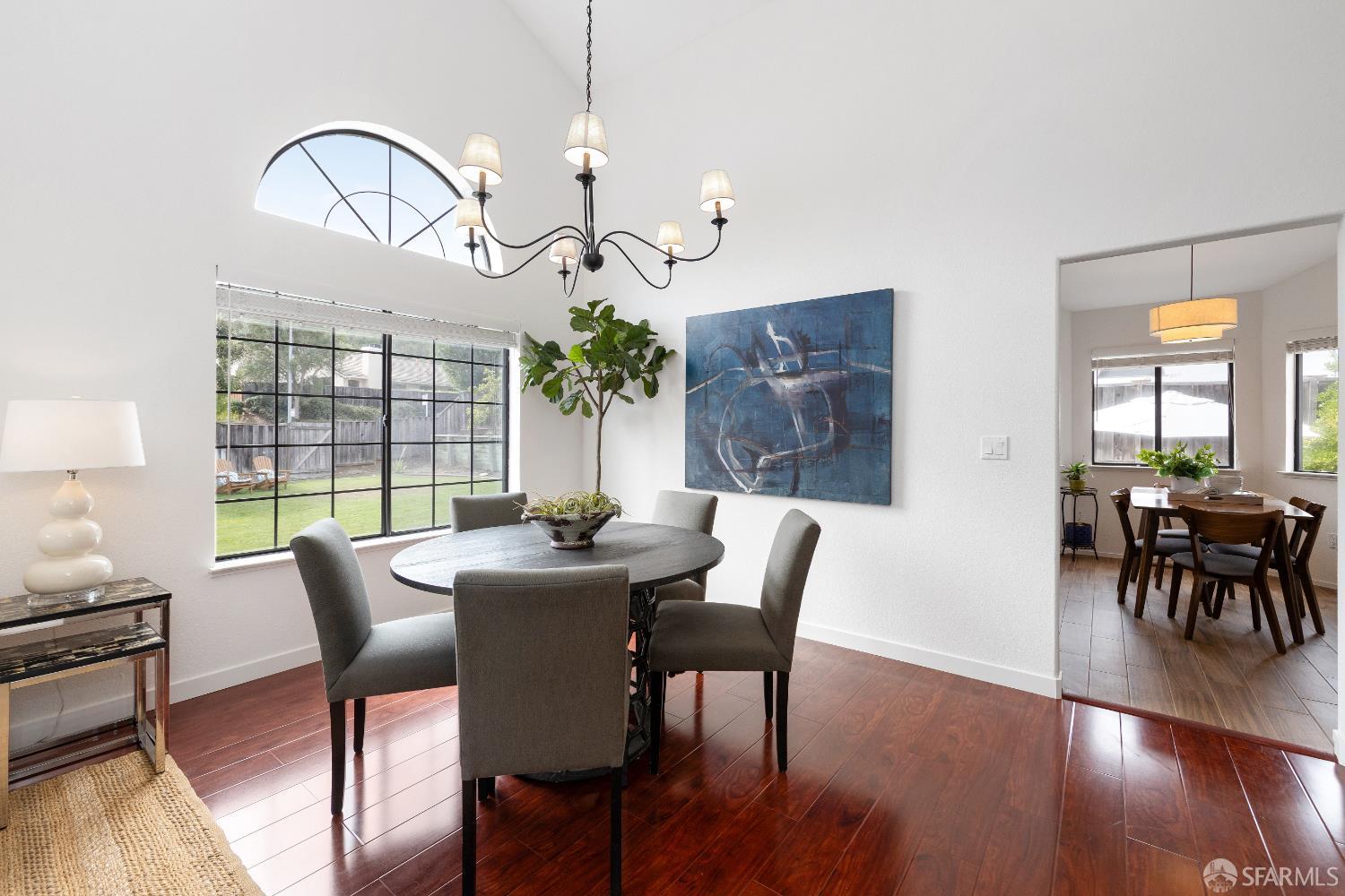 Detail Gallery Image 6 of 32 For 5567 Woodview Dr, El Sobrante,  CA 94803 - 3 Beds | 2/1 Baths
