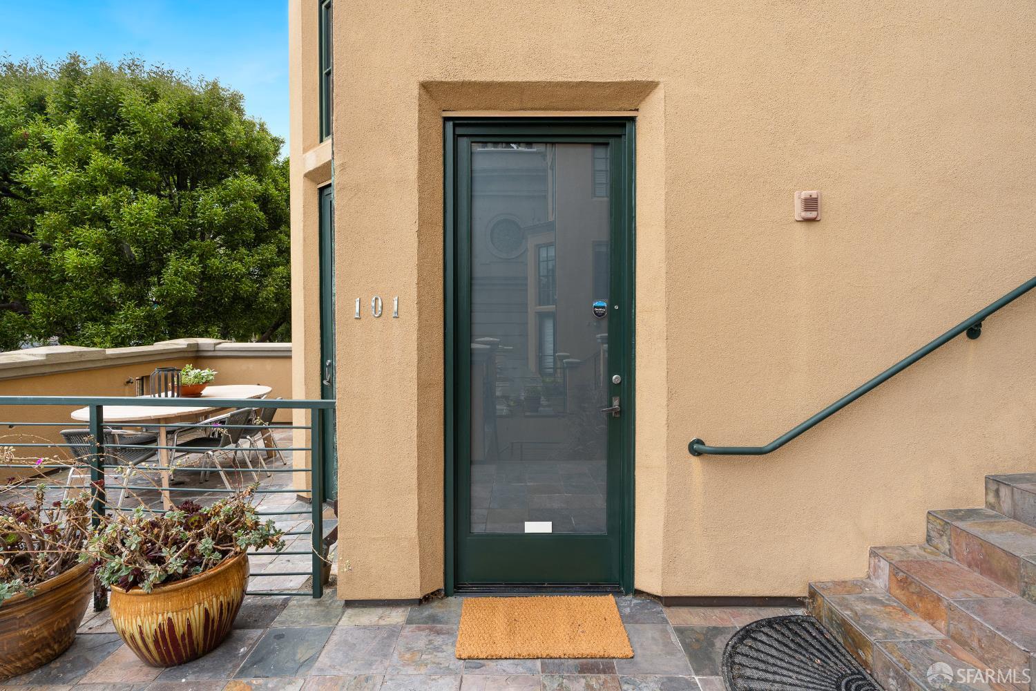 Photo #6: 425068773 Listing 