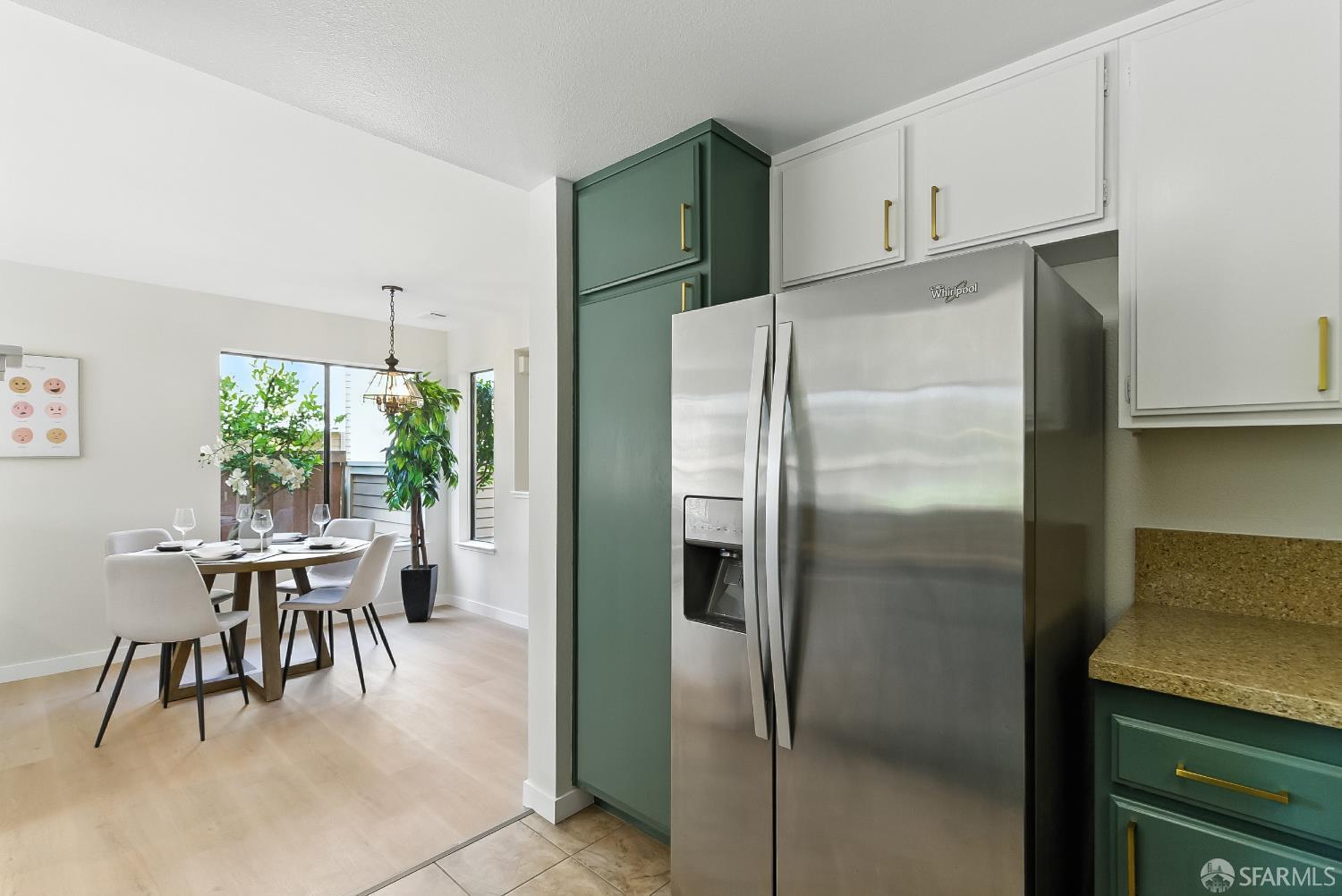 Detail Gallery Image 12 of 65 For 91 Crown Cir, South San Francisco,  CA 94080 - 2 Beds | 2/1 Baths