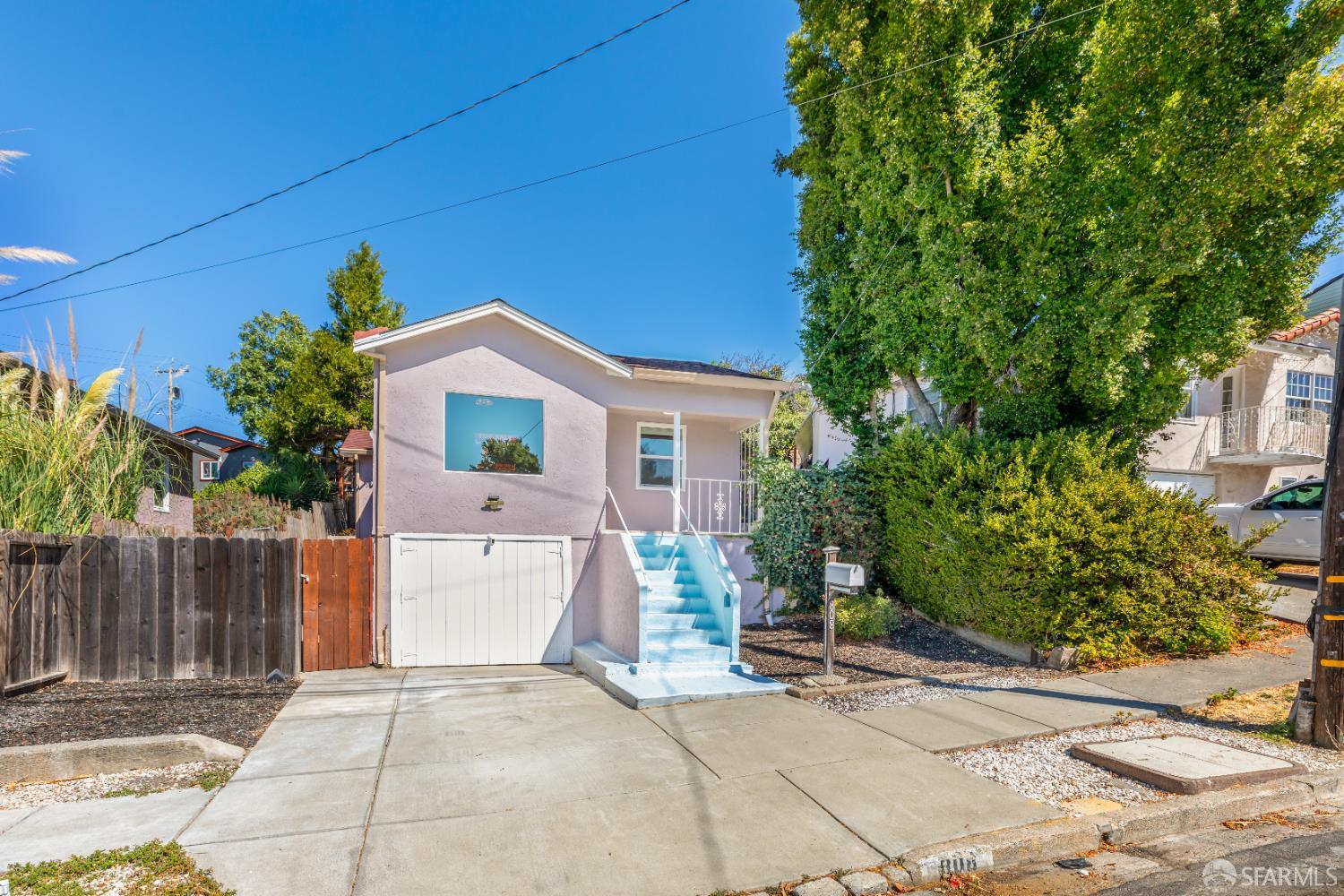 Detail Gallery Image 1 of 71 For 808 4th St, Rodeo,  CA 94572 - 3 Beds | 1 Baths