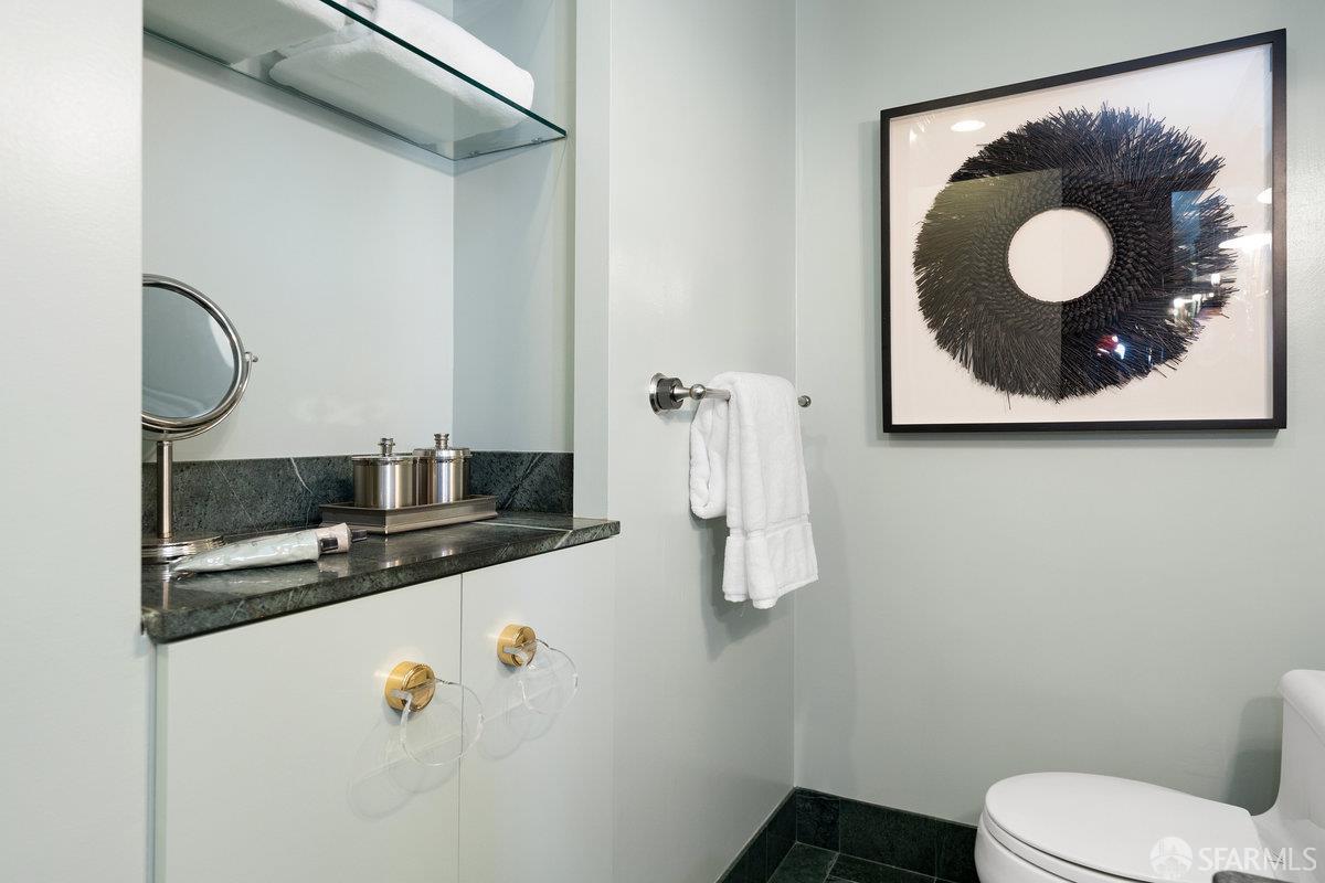 Detail Gallery Image 25 of 35 For 1080 Chestnut St 1b,  San Francisco,  CA 94109 - 1 Beds | 1/1 Baths