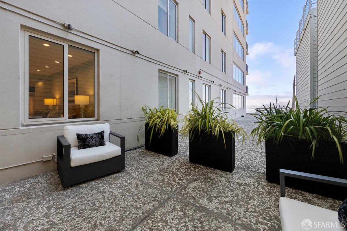 Detail Gallery Image 28 of 35 For 1080 Chestnut St 1b,  San Francisco,  CA 94109 - 1 Beds | 1/1 Baths