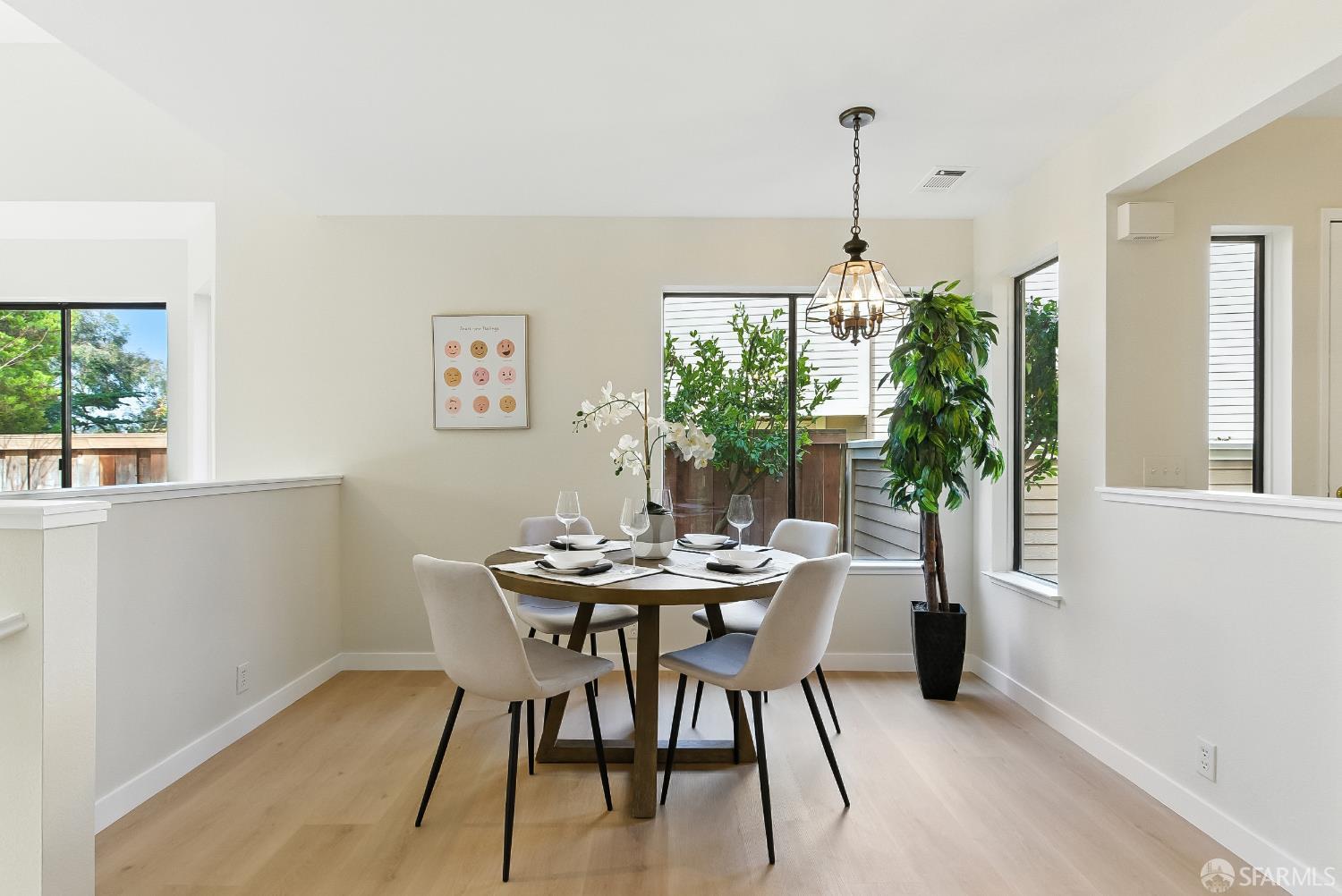 Detail Gallery Image 7 of 65 For 91 Crown Cir, South San Francisco,  CA 94080 - 2 Beds | 2/1 Baths