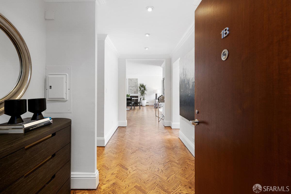 Detail Gallery Image 2 of 35 For 1080 Chestnut St 1b,  San Francisco,  CA 94109 - 1 Beds | 1/1 Baths