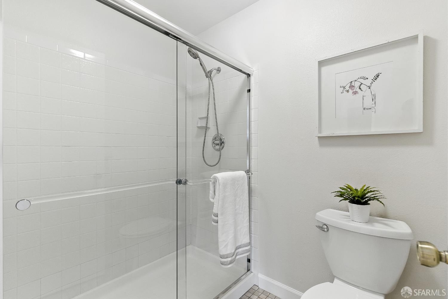 Detail Gallery Image 21 of 65 For 91 Crown Cir, South San Francisco,  CA 94080 - 2 Beds | 2/1 Baths