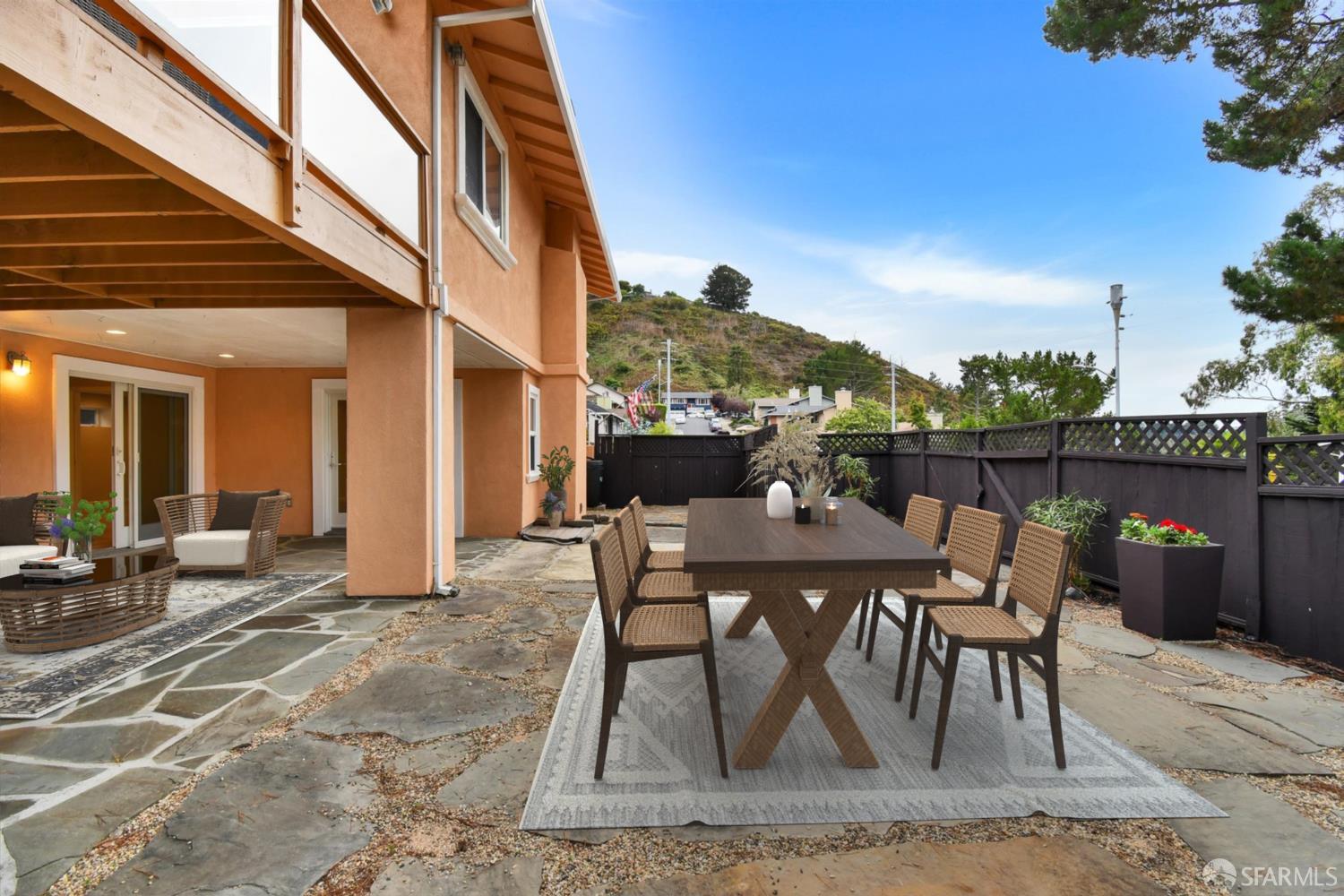 Detail Gallery Image 32 of 38 For 1138 Everglades Dr, Pacifica,  CA 94044 - 5 Beds | 4/1 Baths