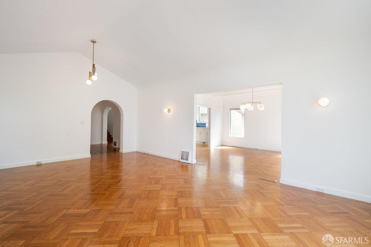 Detail Gallery Image 5 of 49 For 351 Santa Ana Ave, San Francisco,  CA 94127 - 3 Beds | 3/1 Baths