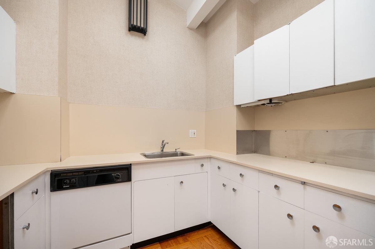 Detail Gallery Image 36 of 49 For 351 Santa Ana Ave, San Francisco,  CA 94127 - 3 Beds | 3/1 Baths