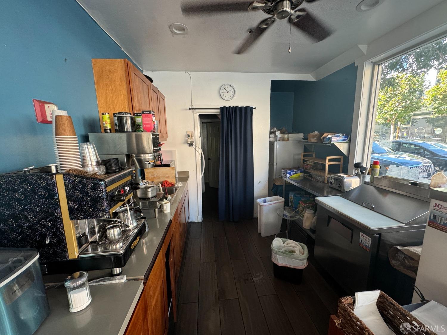 Detail Gallery Image 4 of 18 For 201 Fell St, San Francisco,  CA 94102 - – Beds | – Baths