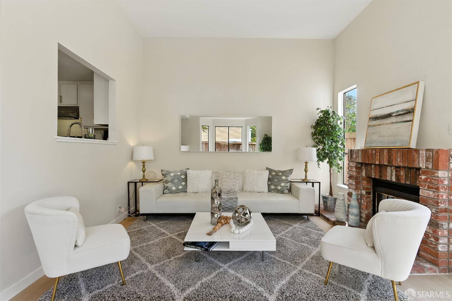 Detail Gallery Image 4 of 65 For 91 Crown Cir, South San Francisco,  CA 94080 - 2 Beds | 2/1 Baths