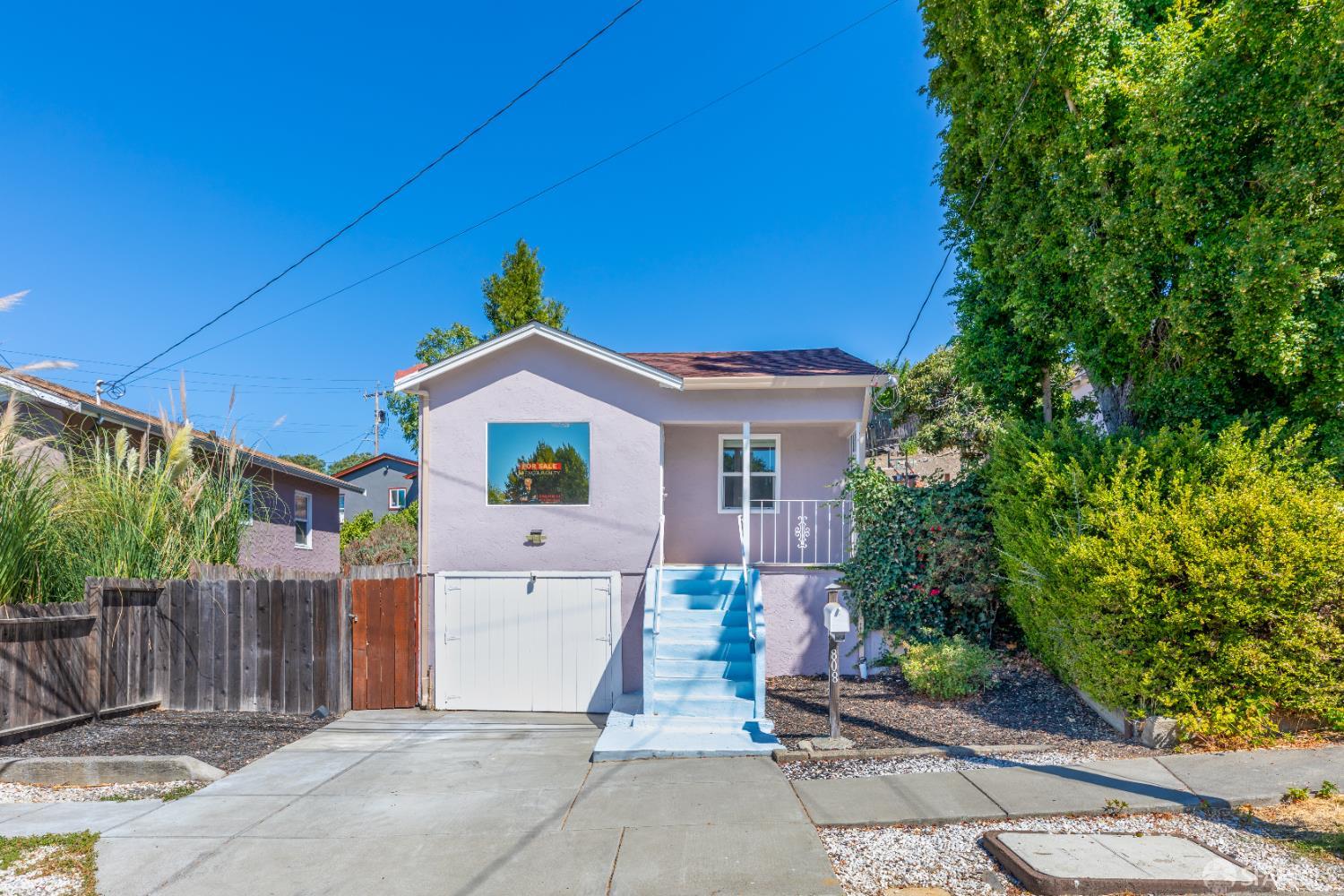 Detail Gallery Image 2 of 71 For 808 4th St, Rodeo,  CA 94572 - 3 Beds | 1 Baths