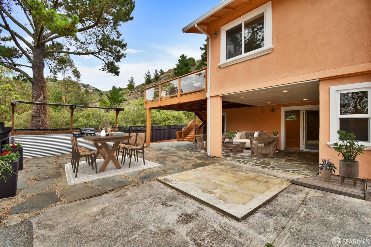 Detail Gallery Image 33 of 38 For 1138 Everglades Dr, Pacifica,  CA 94044 - 5 Beds | 4/1 Baths
