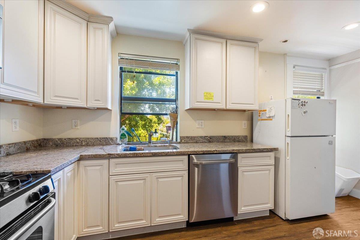 Detail Gallery Image 8 of 54 For 2243 Ashby Ave, Berkeley,  CA 94705 - – Beds | – Baths