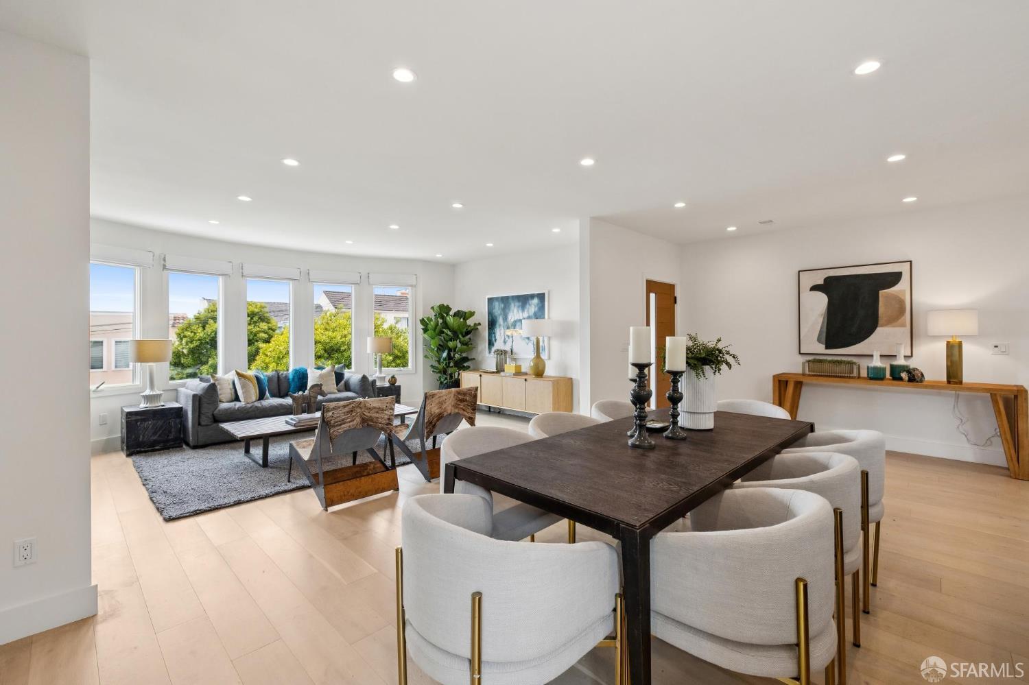 Detail Gallery Image 8 of 53 For 2262 26th Ave, San Francisco,  CA 94116 - 4 Beds | 4 Baths