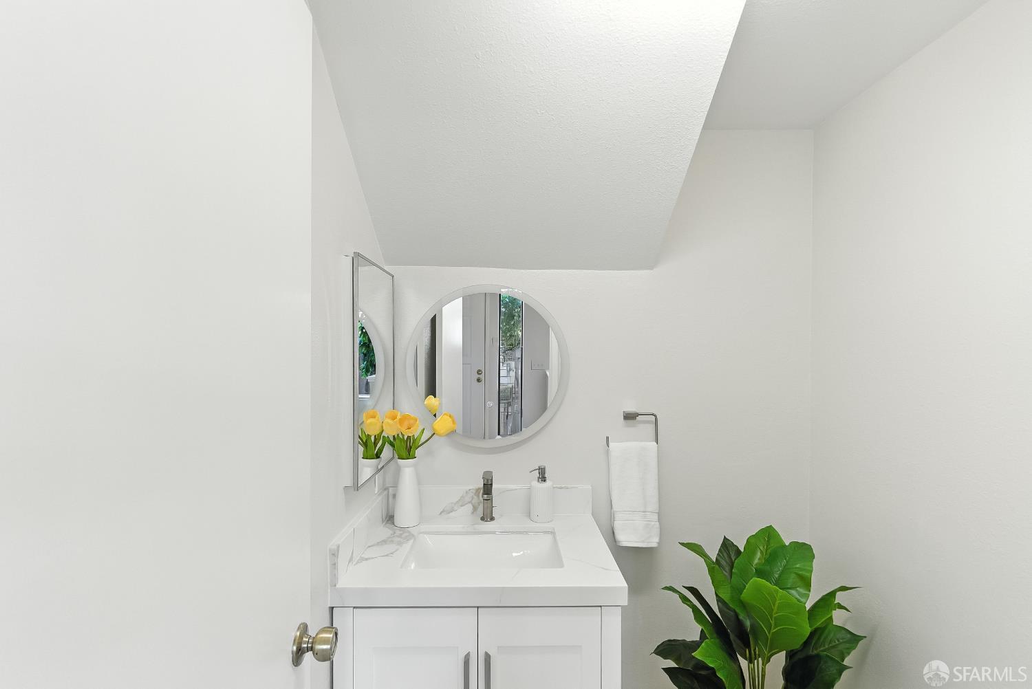 Detail Gallery Image 43 of 65 For 91 Crown Cir, South San Francisco,  CA 94080 - 2 Beds | 2/1 Baths