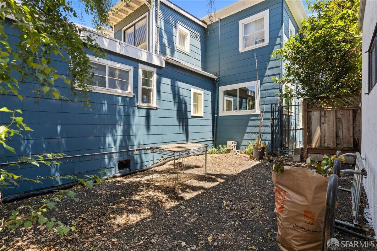 Detail Gallery Image 3 of 54 For 2243 Ashby Ave, Berkeley,  CA 94705 - – Beds | – Baths