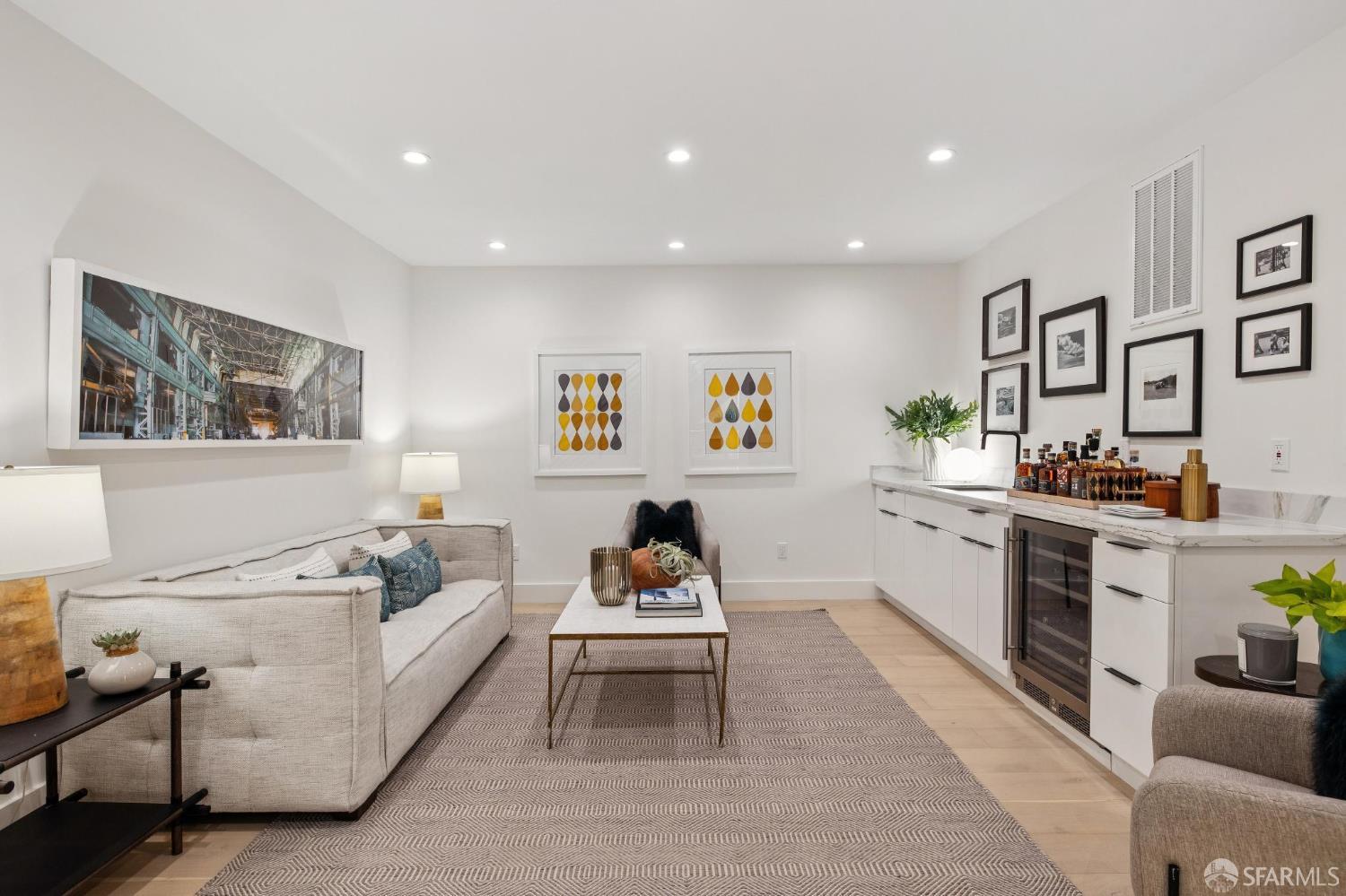 Detail Gallery Image 24 of 53 For 2262 26th Ave, San Francisco,  CA 94116 - 4 Beds | 4 Baths