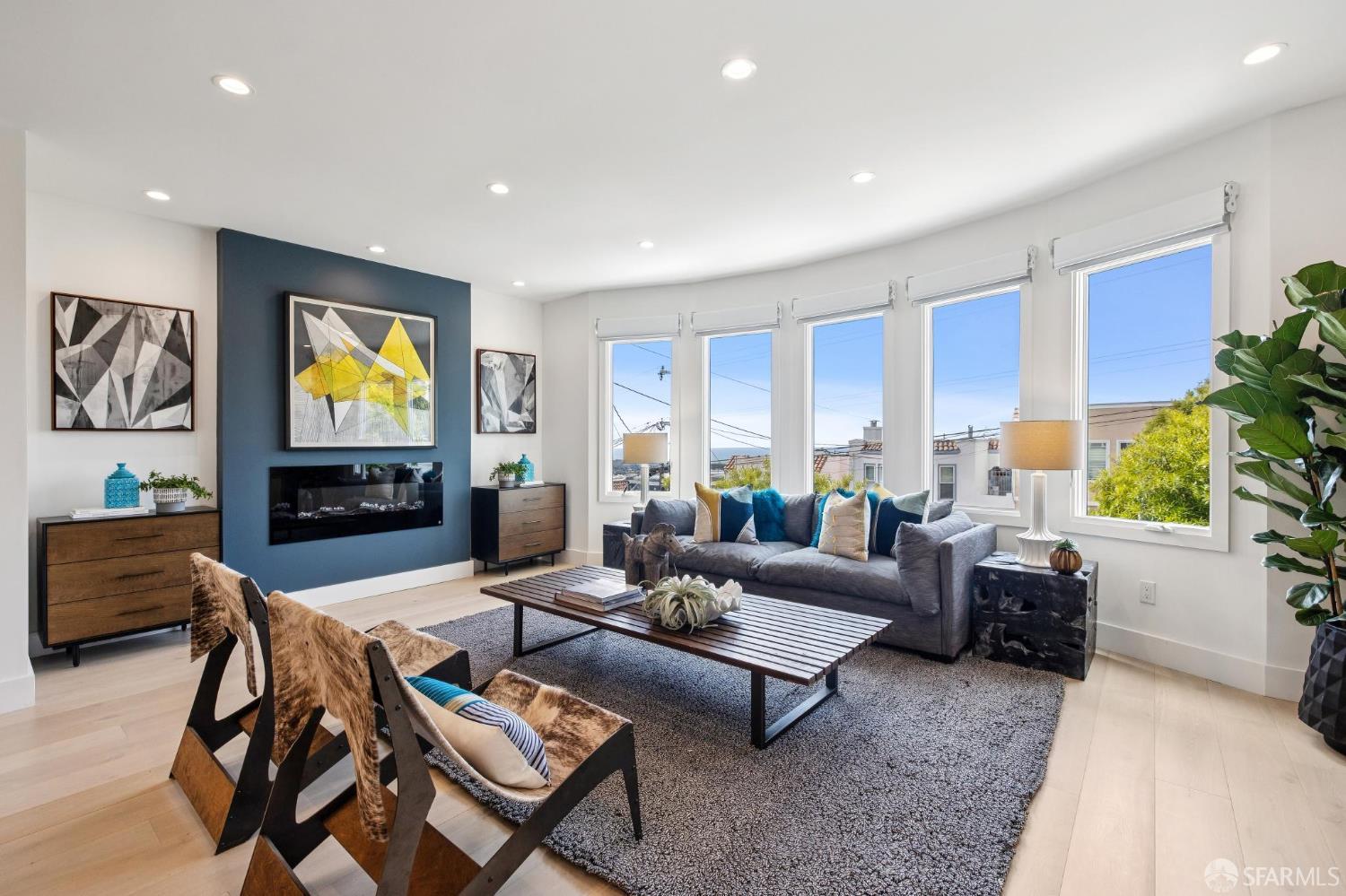 Detail Gallery Image 3 of 53 For 2262 26th Ave, San Francisco,  CA 94116 - 4 Beds | 4 Baths