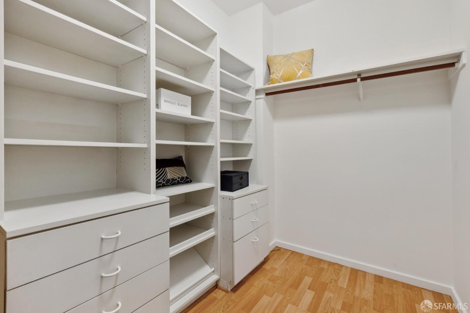 Photo #34: 425062946 Listing: Photo #34