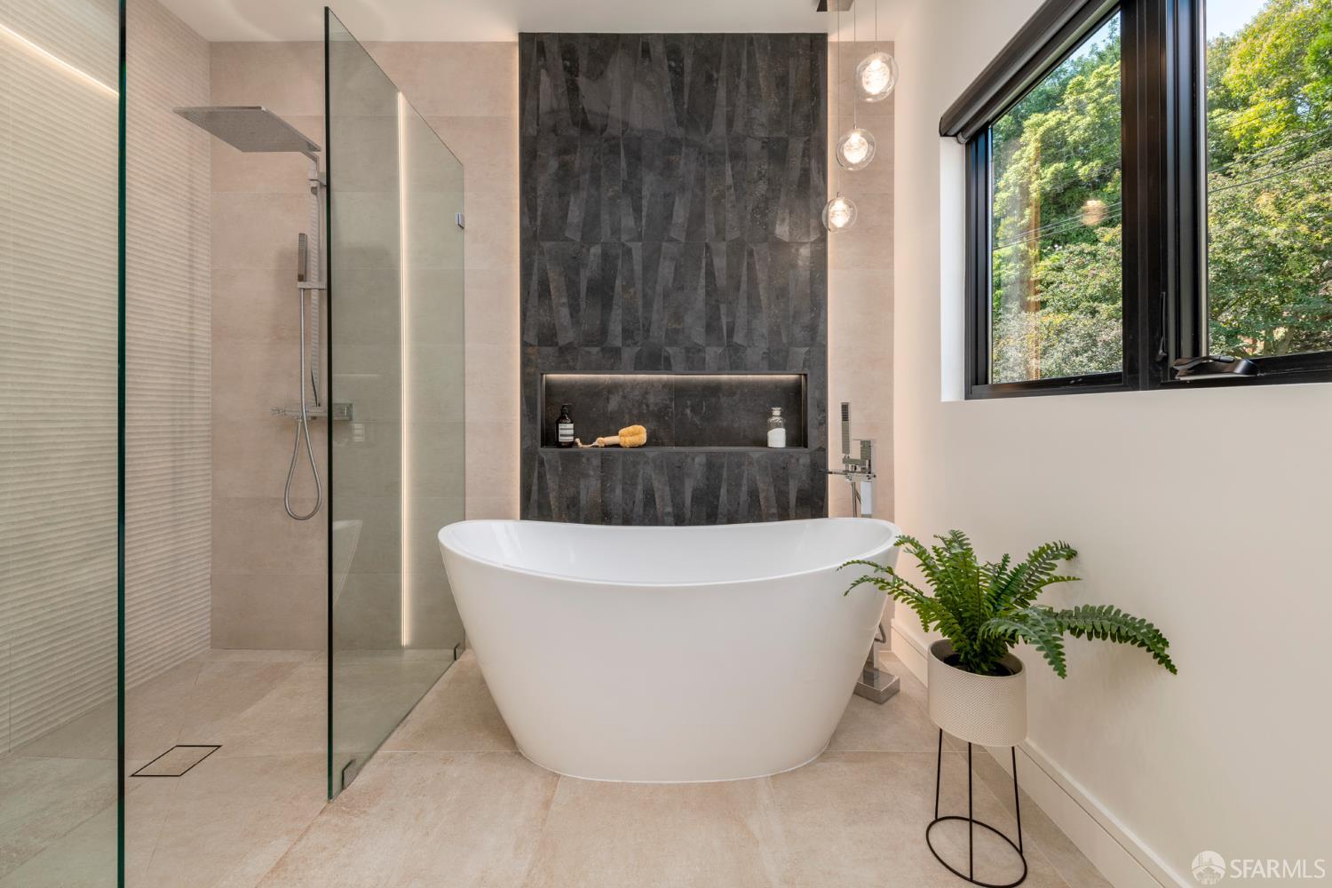 Detail Gallery Image 45 of 92 For 222 Molimo Dr, San Francisco,  CA 94127 - 4 Beds | 3/1 Baths