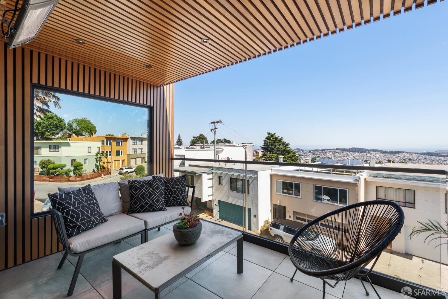Detail Gallery Image 24 of 92 For 222 Molimo Dr, San Francisco,  CA 94127 - 4 Beds | 3/1 Baths