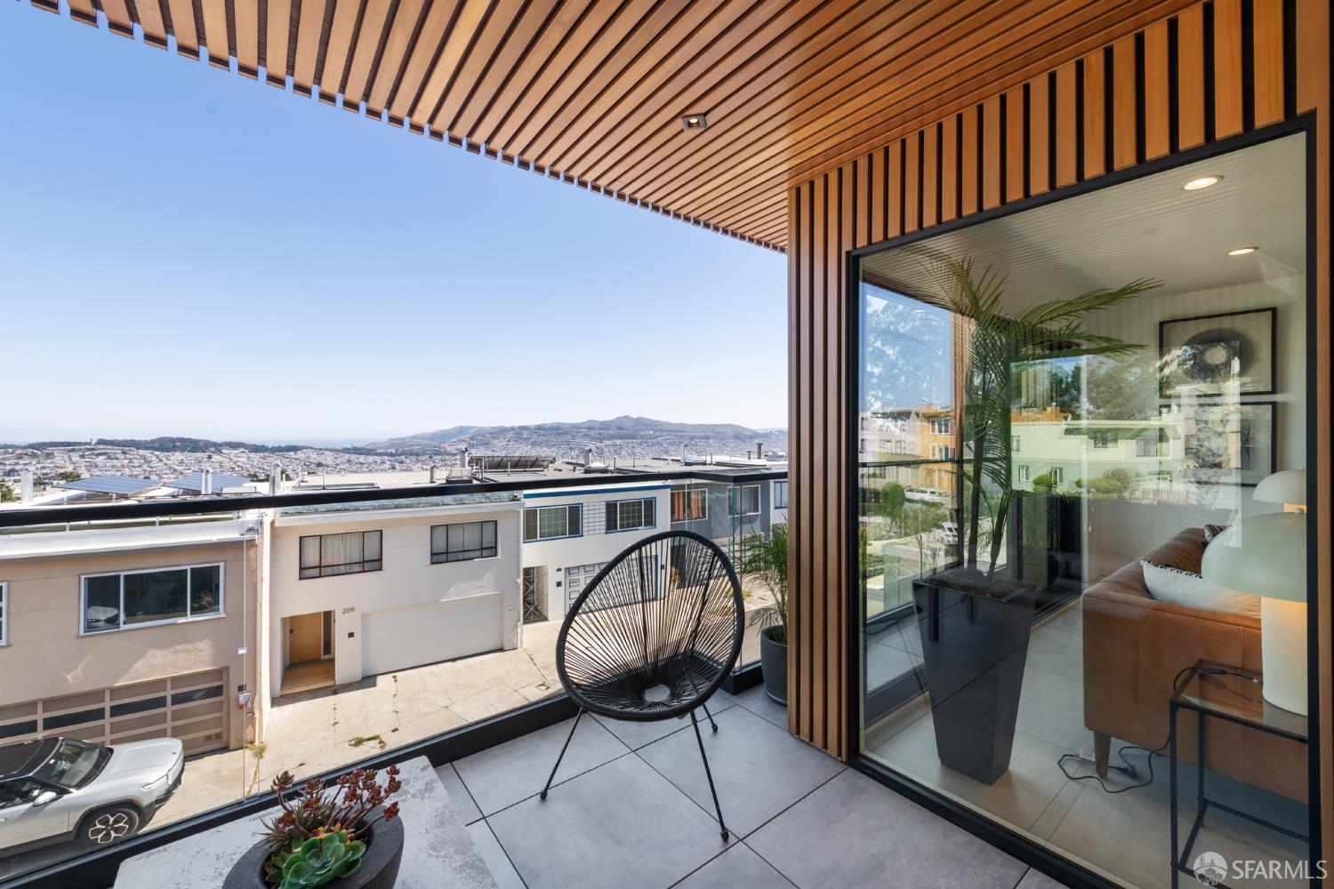 Detail Gallery Image 25 of 92 For 222 Molimo Dr, San Francisco,  CA 94127 - 4 Beds | 3/1 Baths