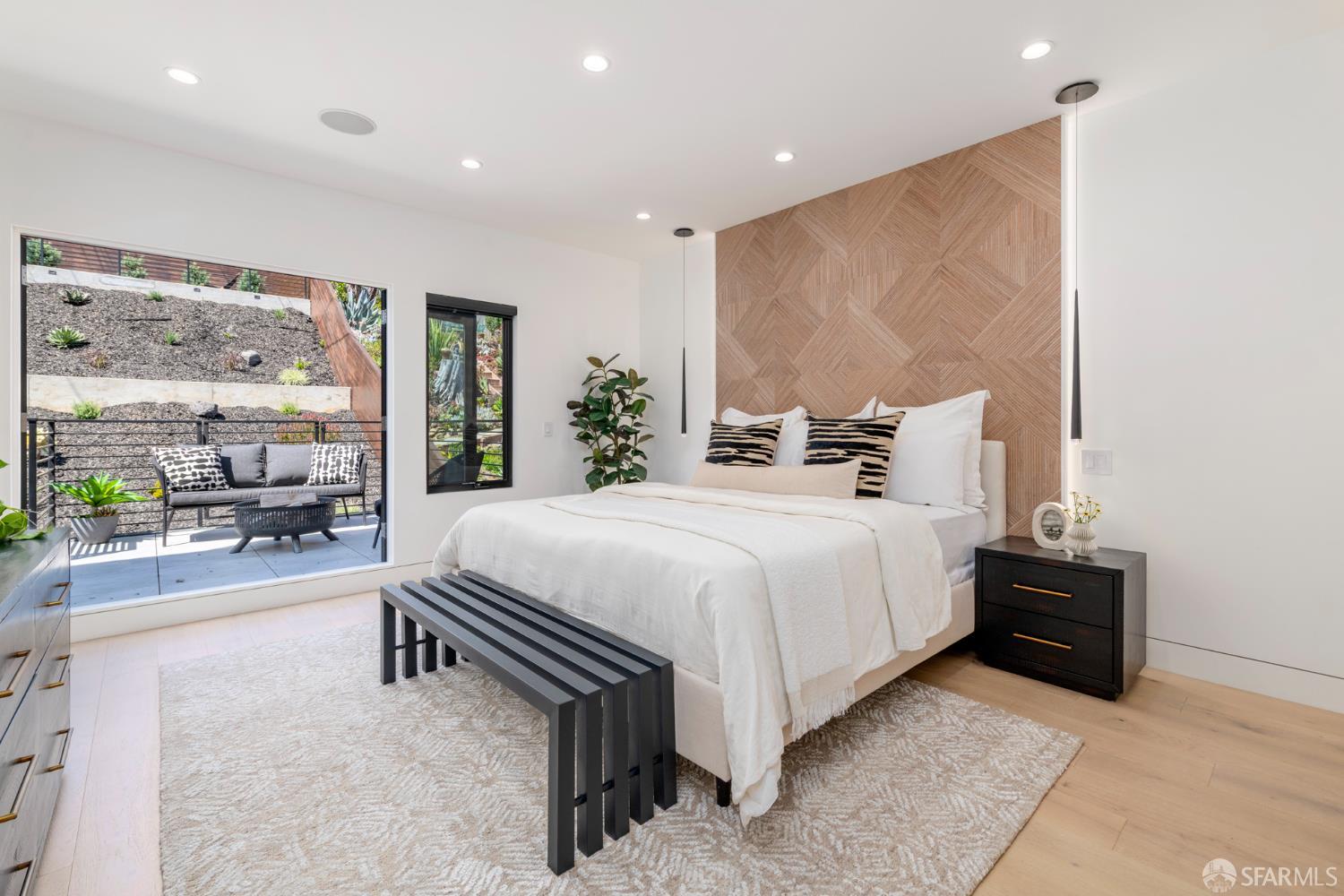 Detail Gallery Image 36 of 92 For 222 Molimo Dr, San Francisco,  CA 94127 - 4 Beds | 3/1 Baths