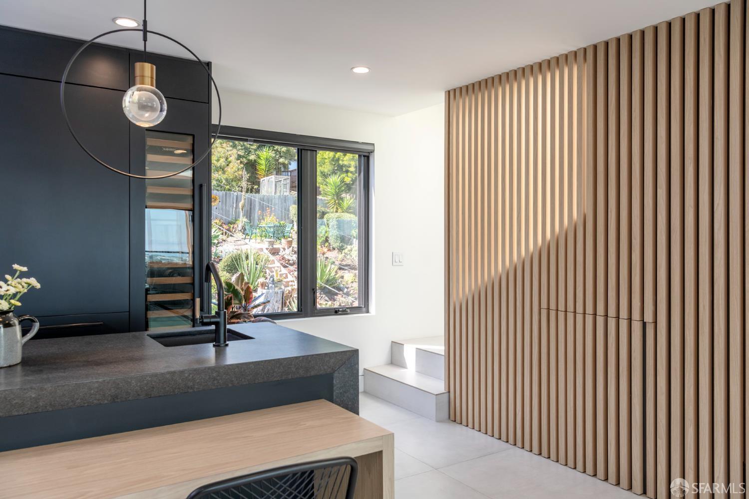 Detail Gallery Image 29 of 92 For 222 Molimo Dr, San Francisco,  CA 94127 - 4 Beds | 3/1 Baths