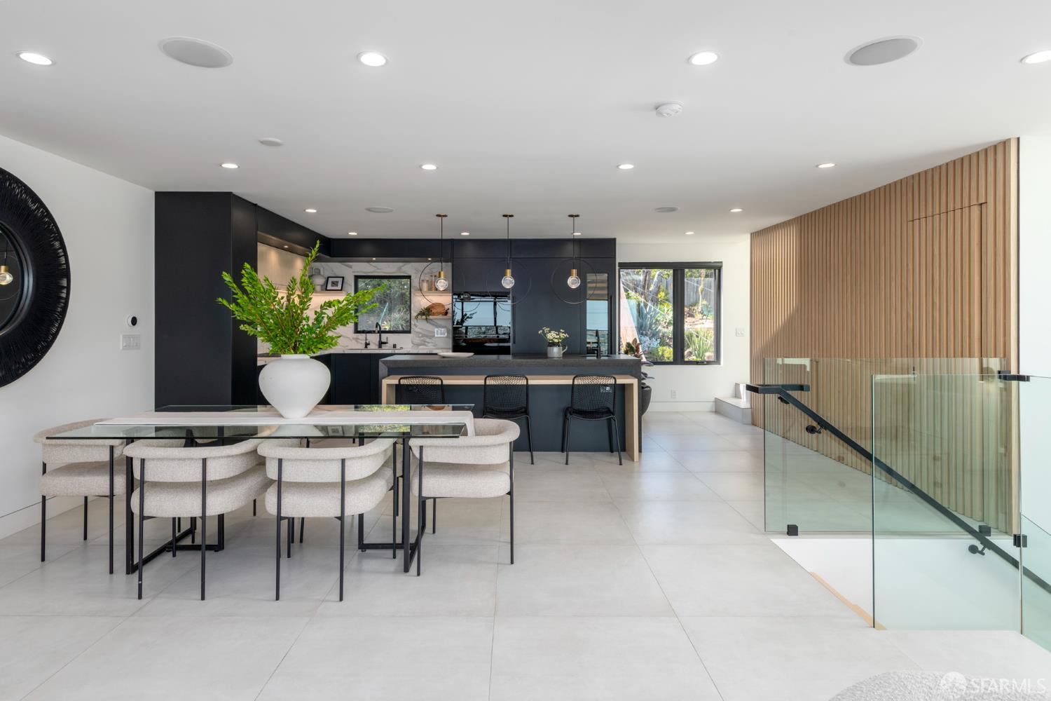Detail Gallery Image 17 of 92 For 222 Molimo Dr, San Francisco,  CA 94127 - 4 Beds | 3/1 Baths