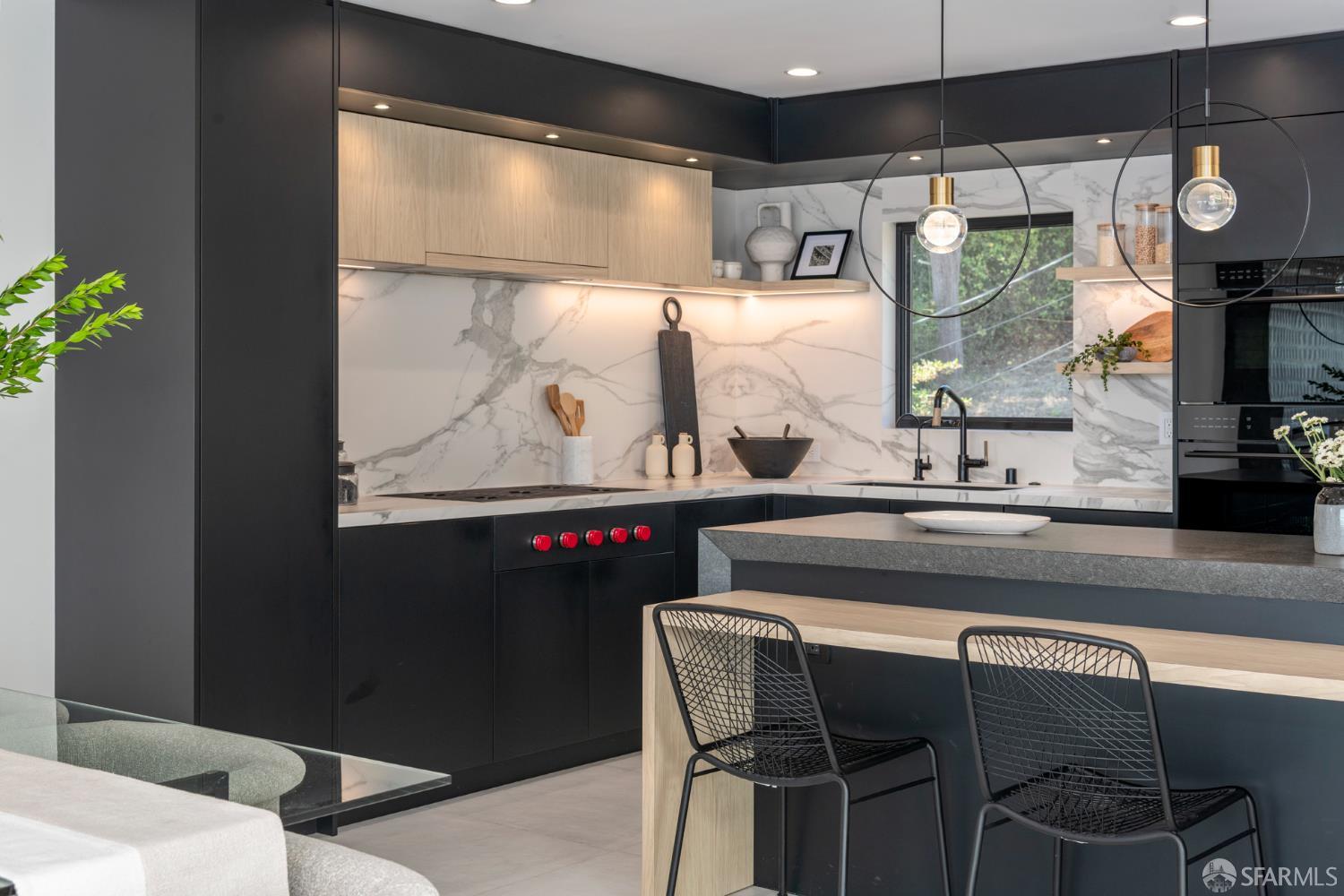 Detail Gallery Image 8 of 92 For 222 Molimo Dr, San Francisco,  CA 94127 - 4 Beds | 3/1 Baths
