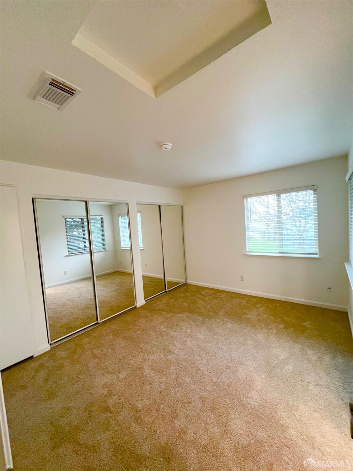 Detail Gallery Image 6 of 10 For 2267 Lakeview Cir, Pittsburg,  CA 94565 - 1 Beds | 1 Baths