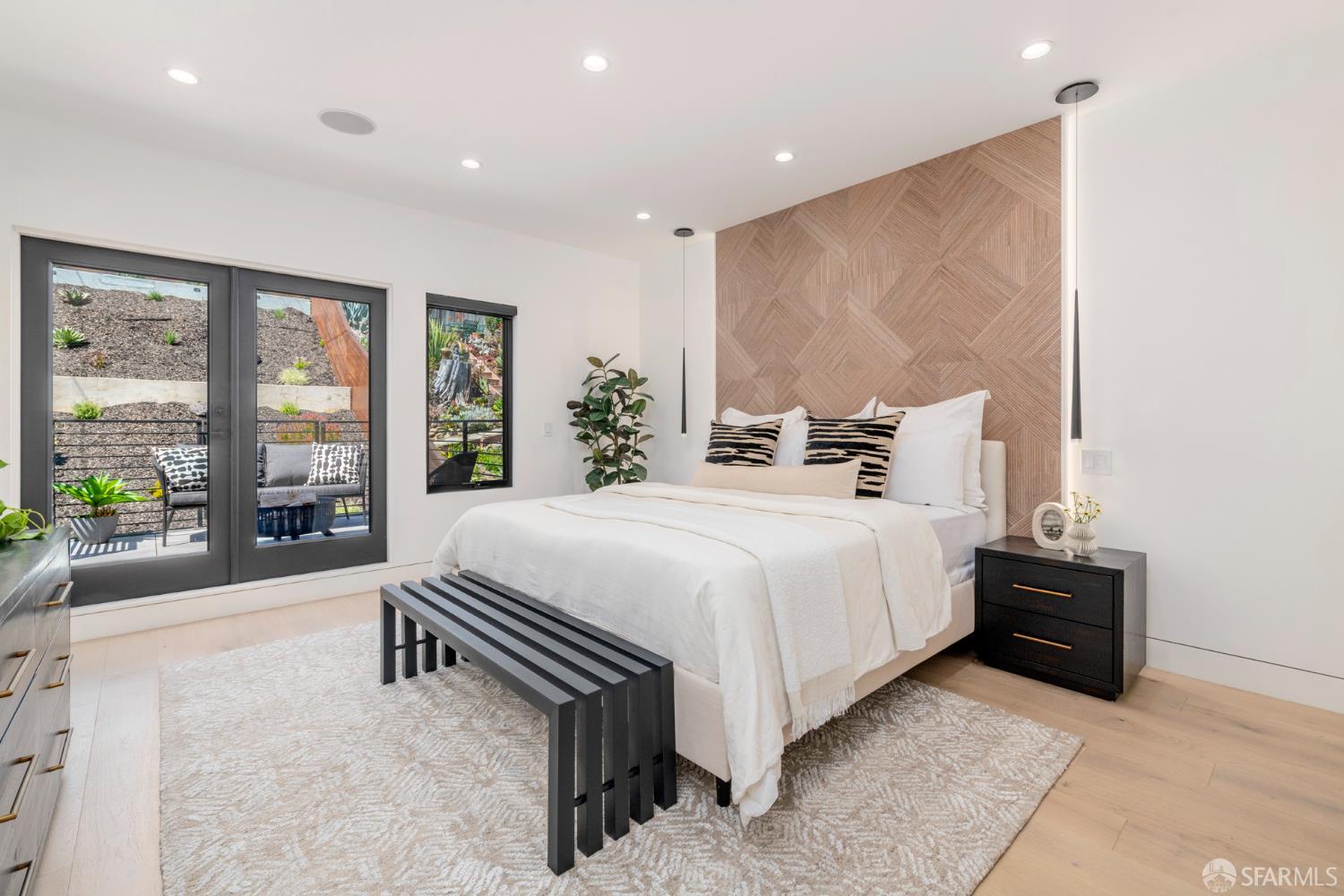 Detail Gallery Image 35 of 92 For 222 Molimo Dr, San Francisco,  CA 94127 - 4 Beds | 3/1 Baths