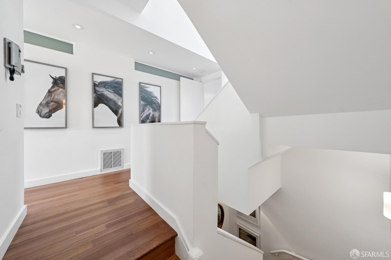 Photo #11: 425059307 Listing: Photo #11