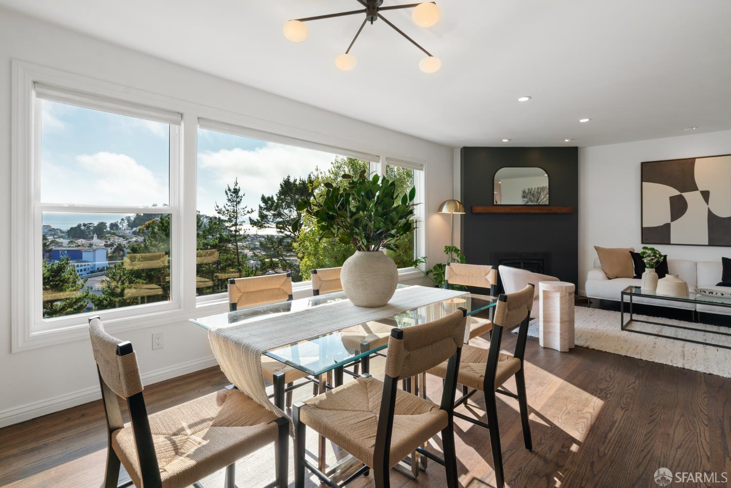 Detail Gallery Image 8 of 41 For 71 Panorama Dr, San Francisco,  CA 94131 - 4 Beds | 2/1 Baths